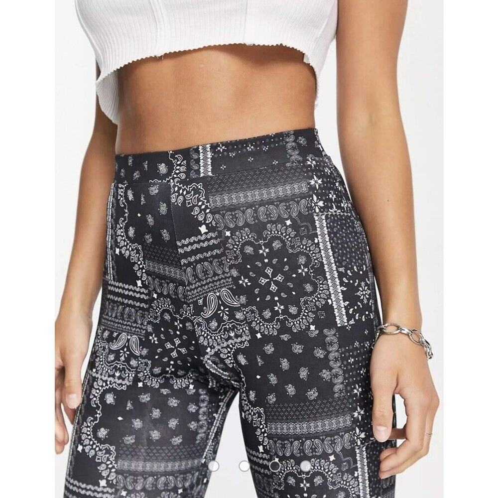 River Island Flare Pants Petite Size Small 6 US Graphic Black White Patchwork​ - Picture 3 of 16